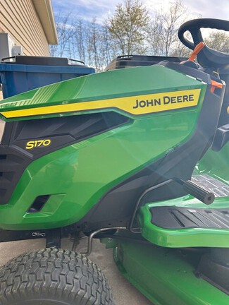 Photo of 2024 John Deere S170