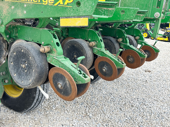 2011 John-Deere 1770NT