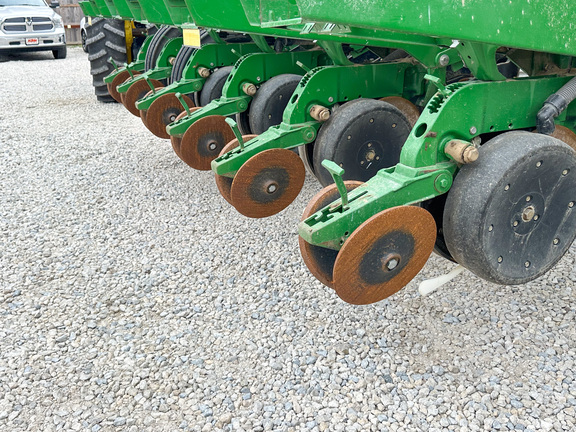2011 John-Deere 1770NT