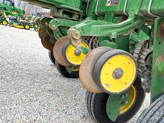 2011 John-Deere 1770NT