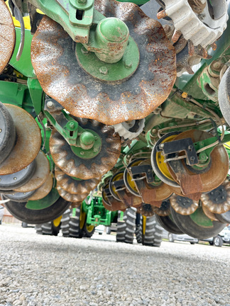 2011 John-Deere 1770NT