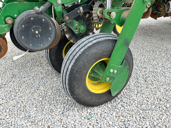 2011 John-Deere 1770NT