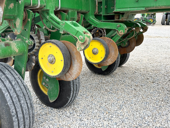2011 John-Deere 1770NT