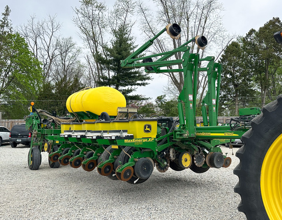 2011 John-Deere 1770NT