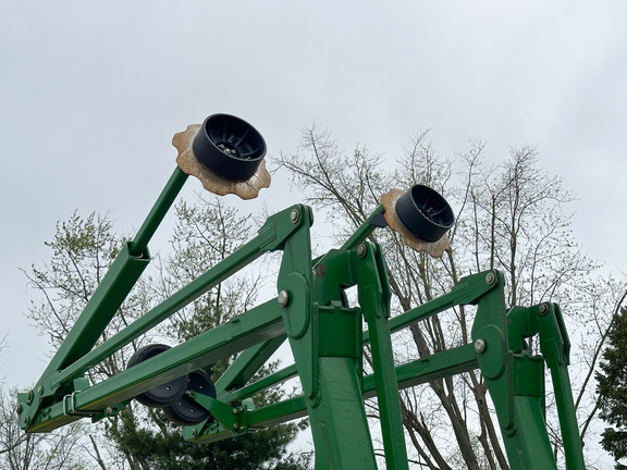 2011 John-Deere 1770NT