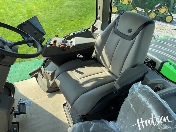 Photo of 2025 John Deere 9RX 590