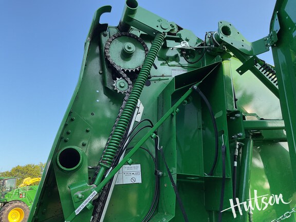 Photo of 2022 John Deere 560R