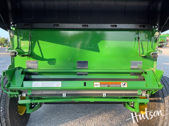 Photo of 2022 John Deere 560R