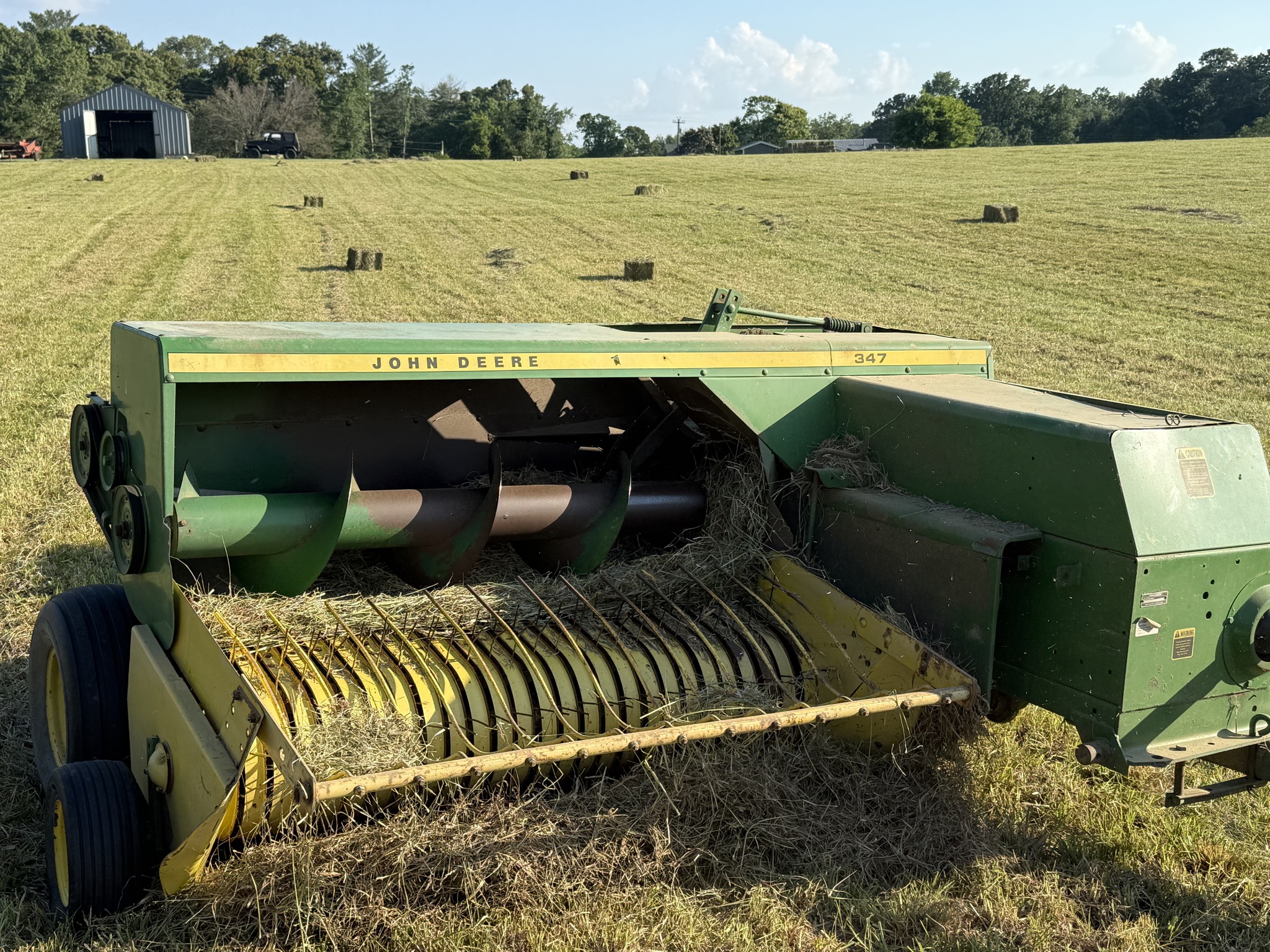 1985 John Deere 347