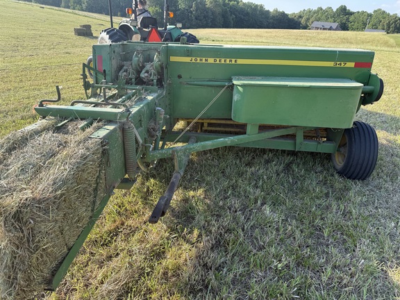 1985 John Deere 347