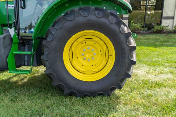 New In-Stock 2026 John Deere 5075M Utility Tractors at Koenig Equipment in Tipp City, OH - Photo8