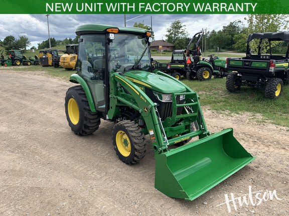 Photo of John Deere 3046R