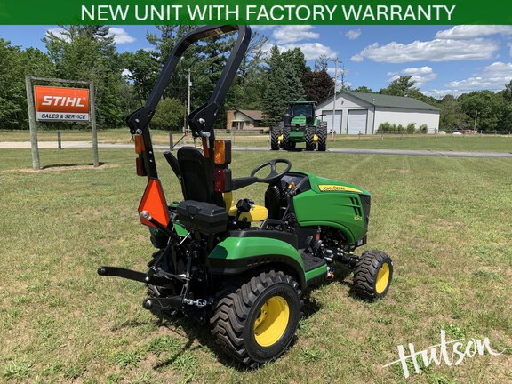 Photo of 2026 John Deere 1025R