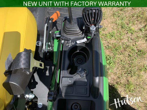 Photo of 2026 John Deere 1025R
