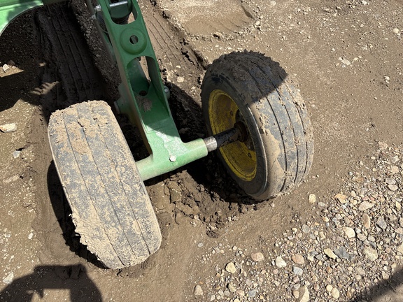 Used 2024 John Deere FC15M Rotary Cutters: Medium Duty at Horizon Ag & Turf in Vermilion, AB - Photo33