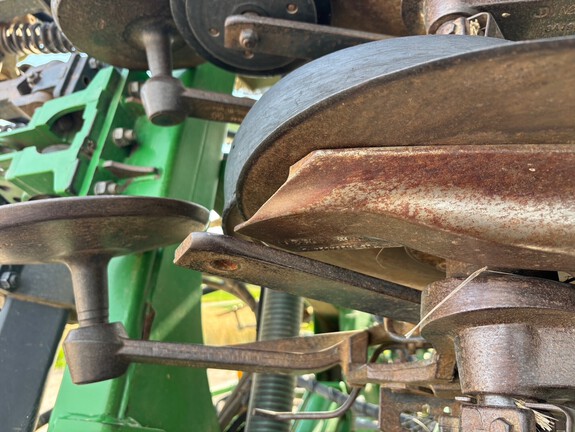 Photo of 2008 John Deere 1890