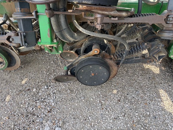Photo of 2008 John Deere 1890