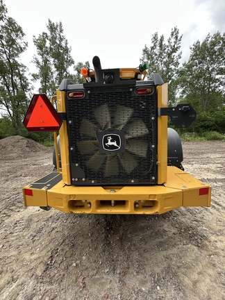 2023 John Deere 624 P