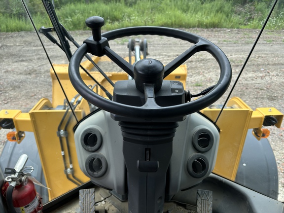 2023 John Deere 624 P