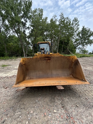2023 John Deere 624 P