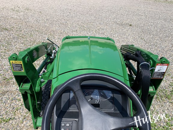 Photo of 2023 John Deere 2032R