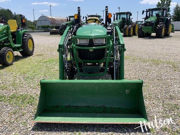 Photo of 2023 John Deere 2032R