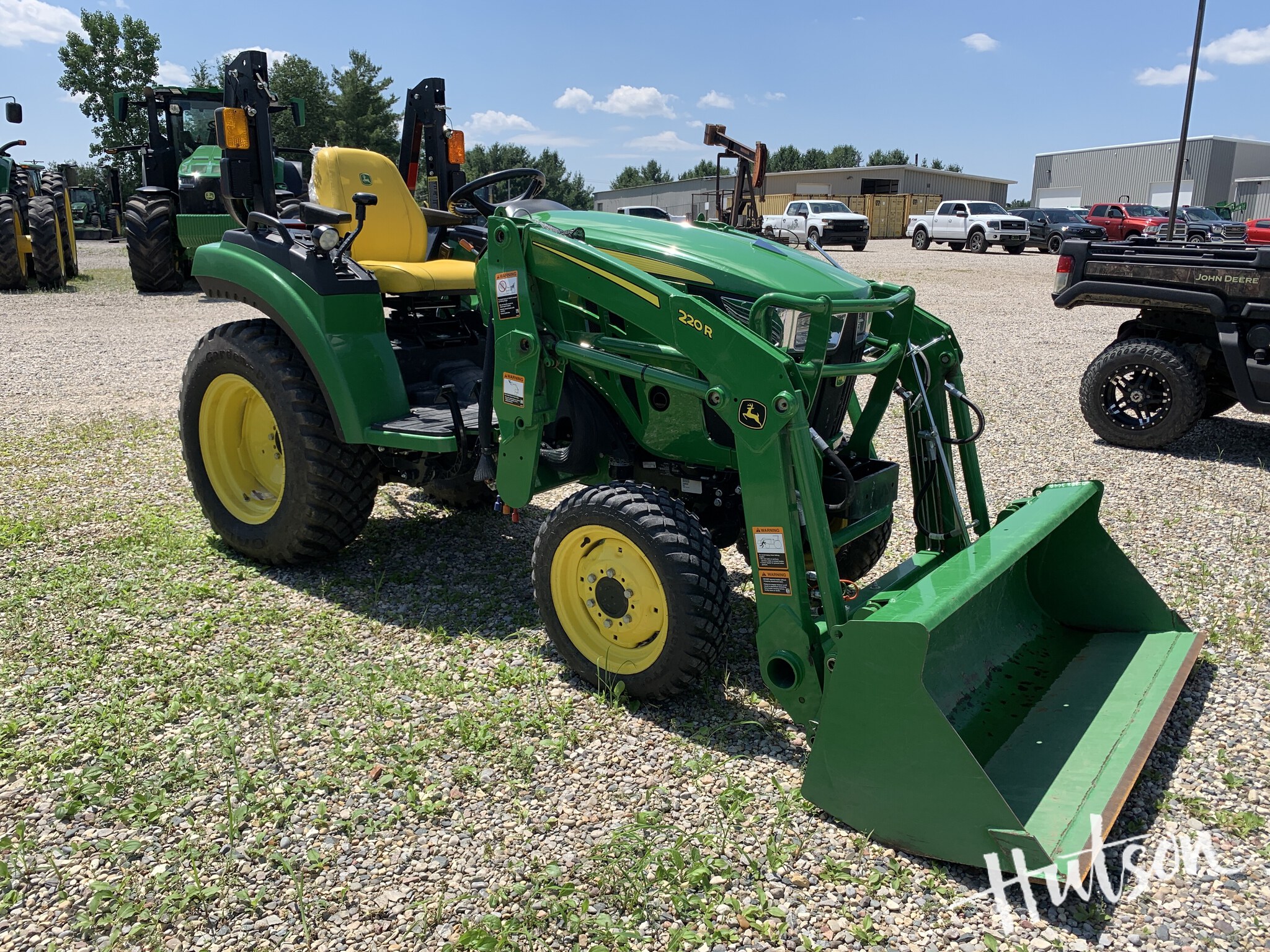 2023 John Deere 2032R