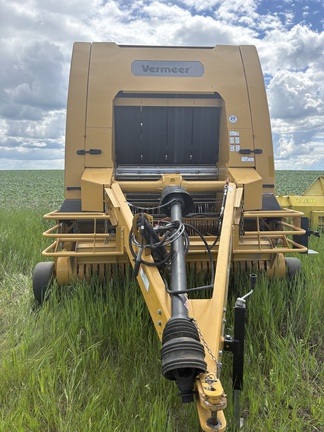 Used 2020 Vermeer 604 Pro G3 Round Balers at Horizon Ag & Turf in Lloydminster, AB - Photo27