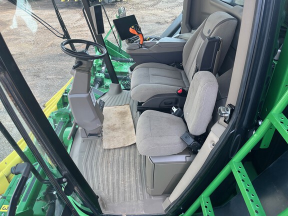 2024 John Deere CP770-6