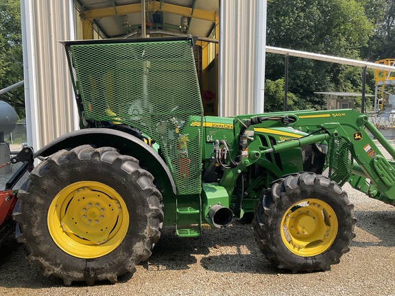 Photo of 2018 John Deere 5090M