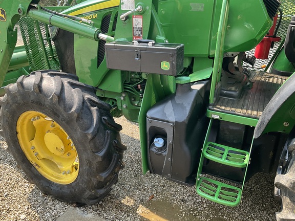 Photo of 2018 John Deere 5090M