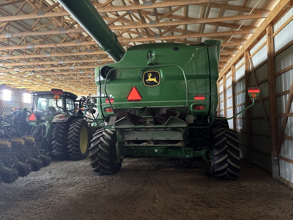 Used 2022 John Deere S770 Combines at Koenig Equipment in Urbana, OH - Photo7