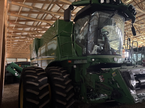 Used 2022 John Deere S770 Combines at Koenig Equipment in Urbana, OH - Photo2