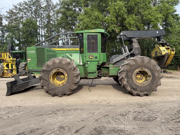 2023 John Deere 748L II