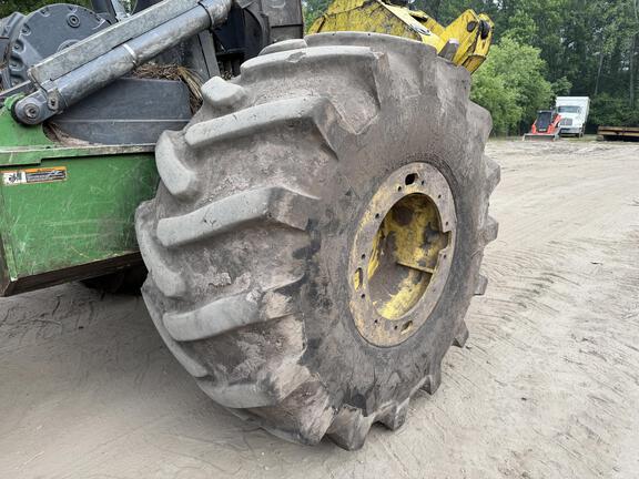 2023 John Deere 748L II