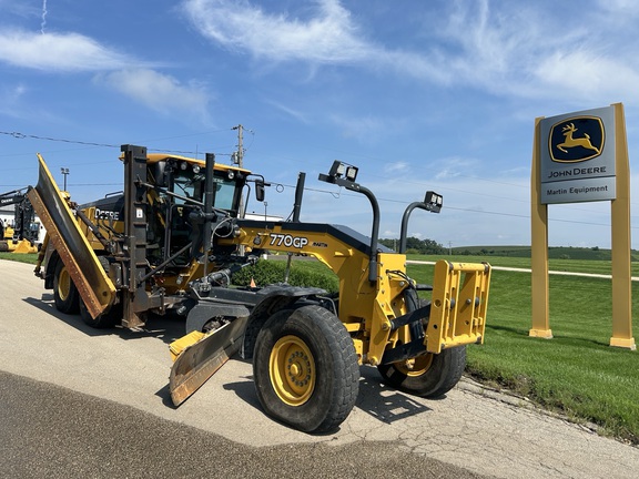 2018 John Deere 770GP