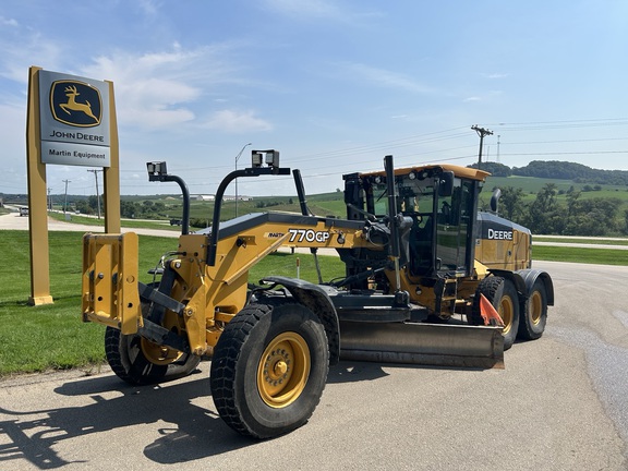 2018 John Deere 770GP