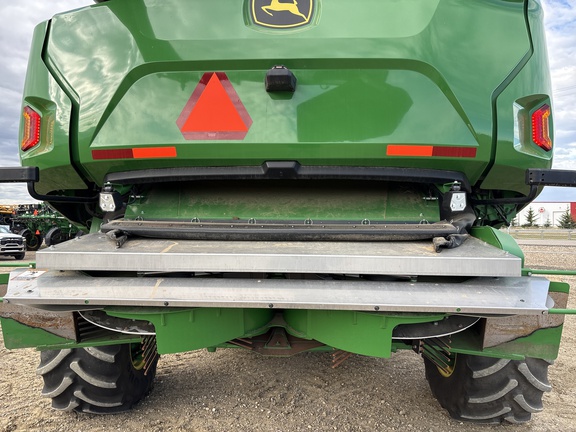 Used 2021 John Deere X9 1100 Combines at Horizon Ag & Turf in Lloydminster, AB - Photo8
