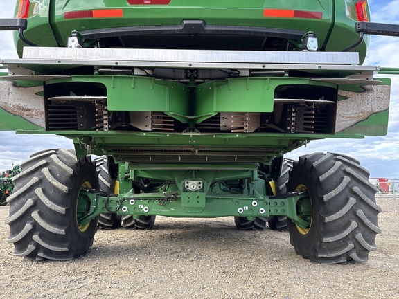 Used 2021 John Deere X9 1100 Combines at Horizon Ag & Turf in Lloydminster, AB - Photo7