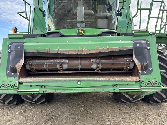 Used 2021 John Deere X9 1100 Combines at Horizon Ag & Turf in Lloydminster, AB - Photo12