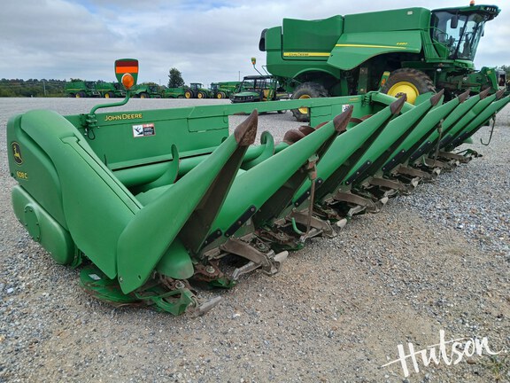 Photo of 2010 John Deere 608C StalkMaster