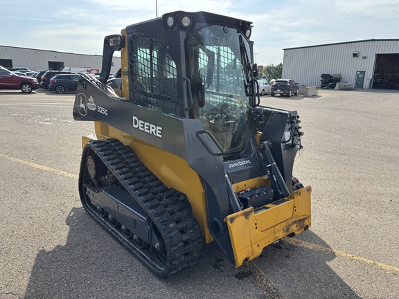 John Deere 325G