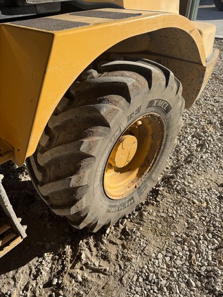 Photo of 2014 John Deere 324J