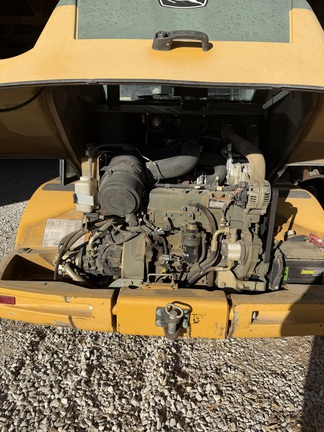 Photo of 2014 John Deere 324J