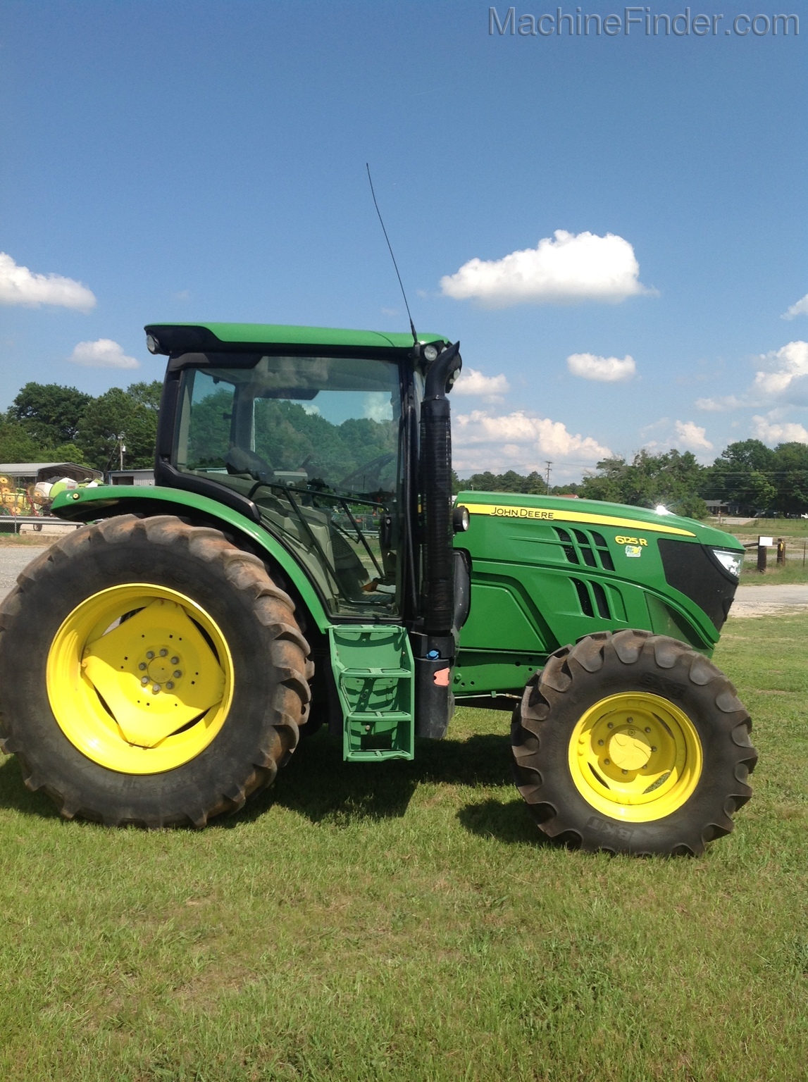 2013 John Deere 6125R Image 4