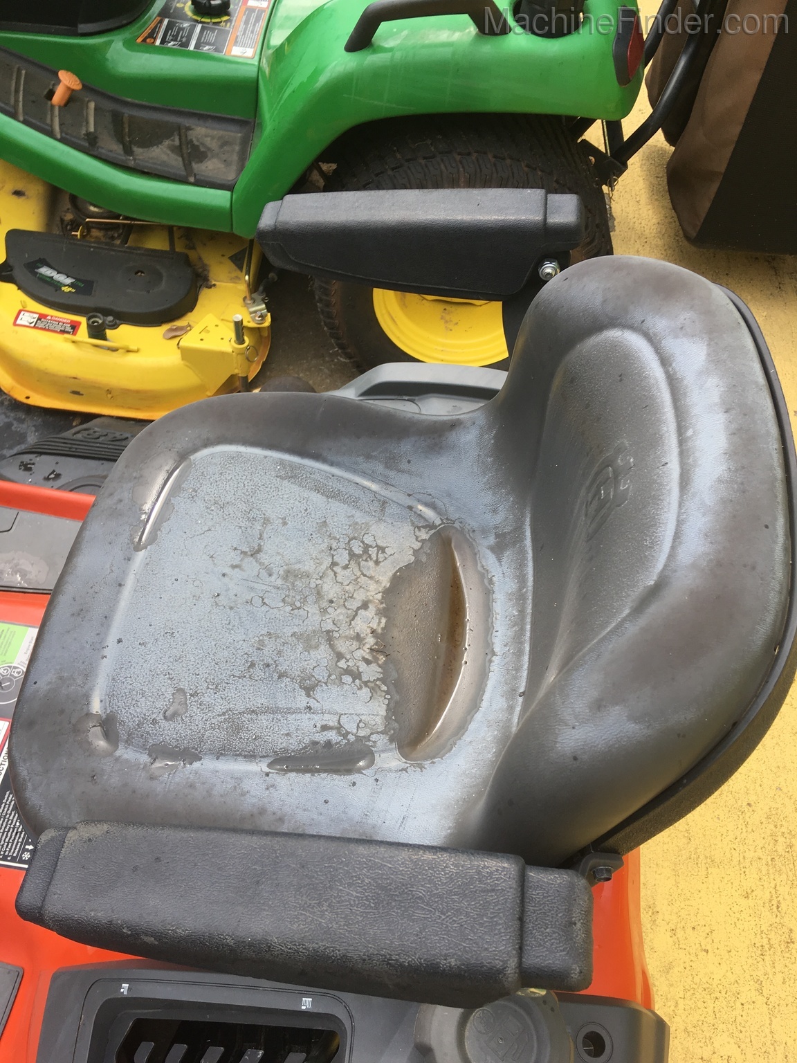 2009 Husqvarna YTH2454 Image 3