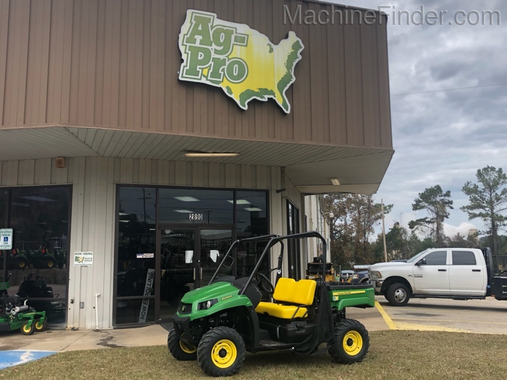 2020 John Deere 560E Image 2