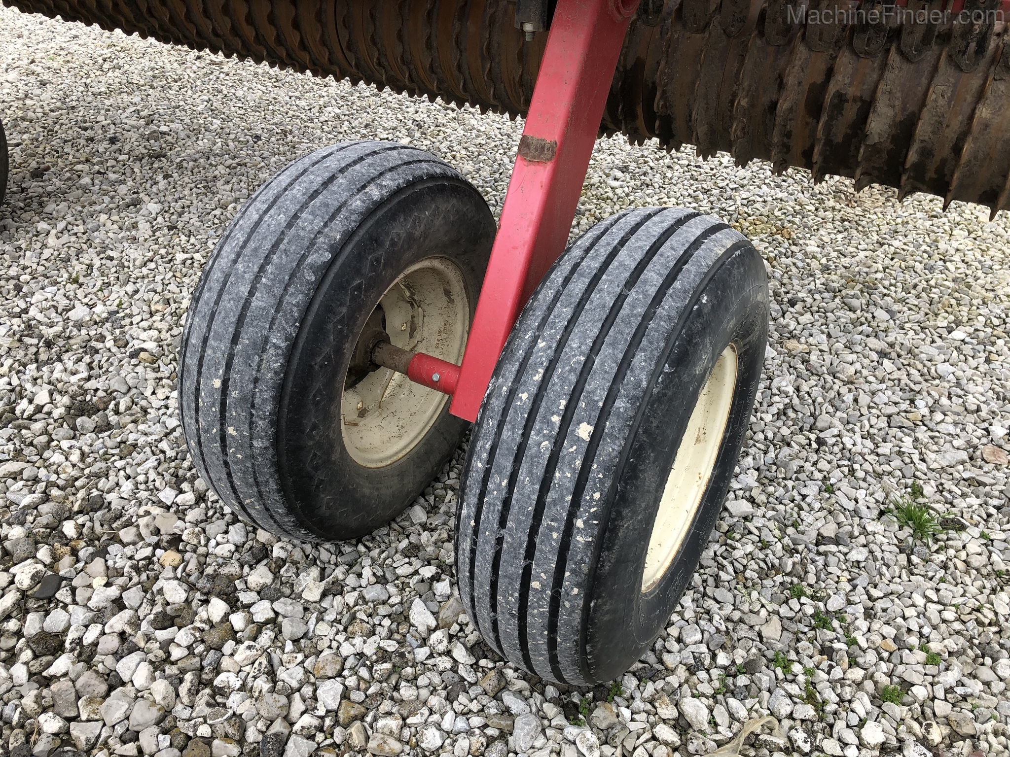 2014 Brillion WFP28 Image 5