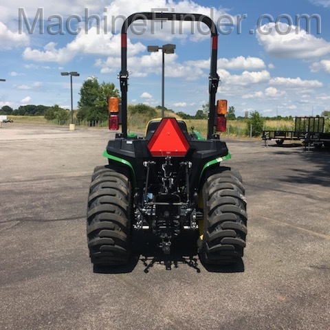 2020 John Deere 3038E Image 3