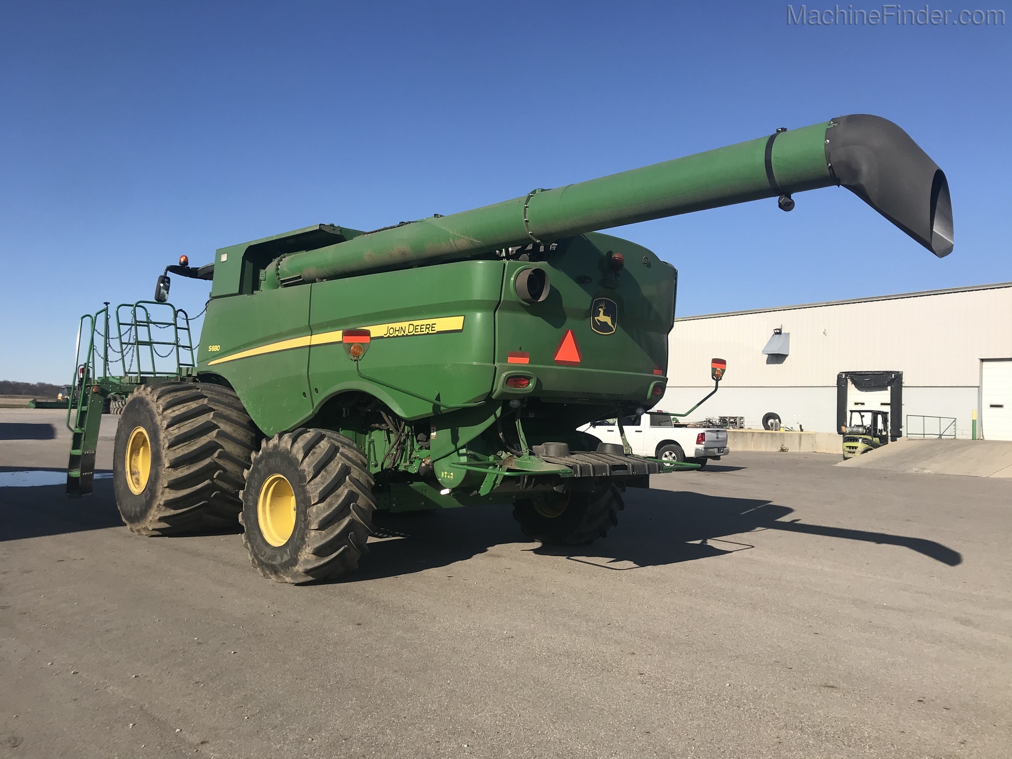 2014 John Deere S680 Image 3